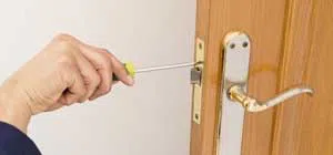 Affordable Locksmith Services Berwyn, PA 484-206-5451 Affordable Locksmith Services Berwyn, PA 484-206-5451 - trunk-unlock-01